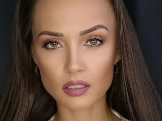Watch TaniaRaymond’s Cam Show Live